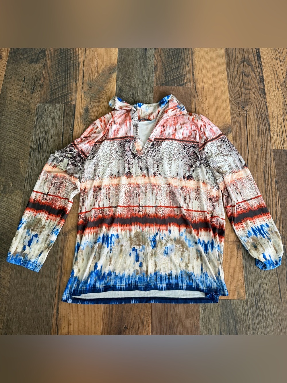 Women’s Multicolor V-Neck Long-Sleeve Blouse